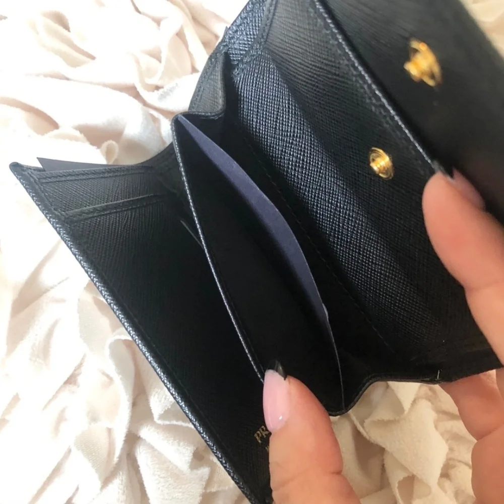 Prada Black Wallet - Picture 10 of 11
